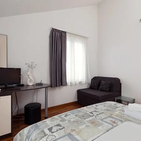 & Maslina بيت ضيافة