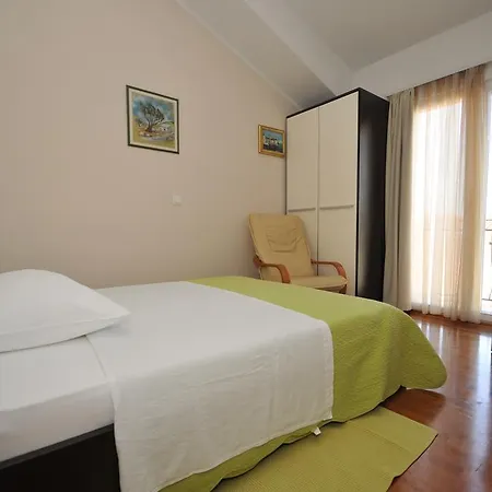Apartments&rooms Maslina