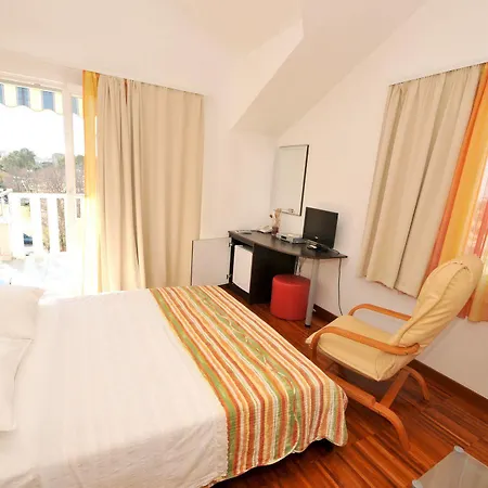 Apartments&rooms Maslina Affittacamere Traù