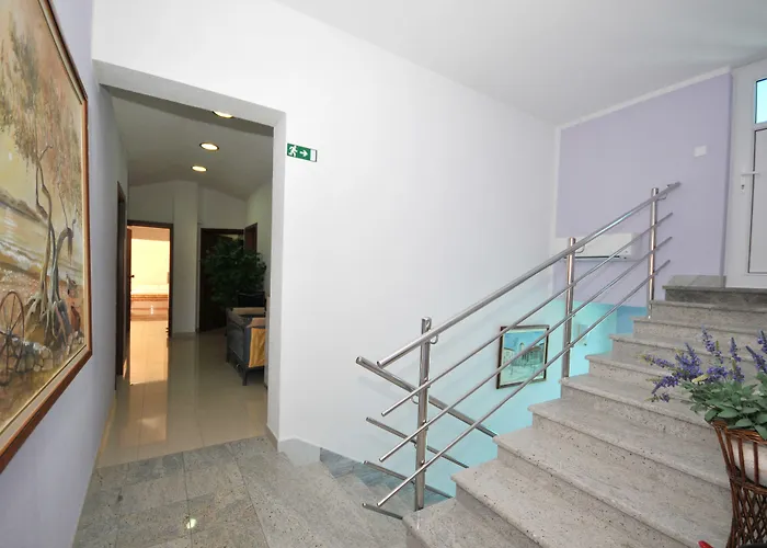 & Maslina Penzion Trogir